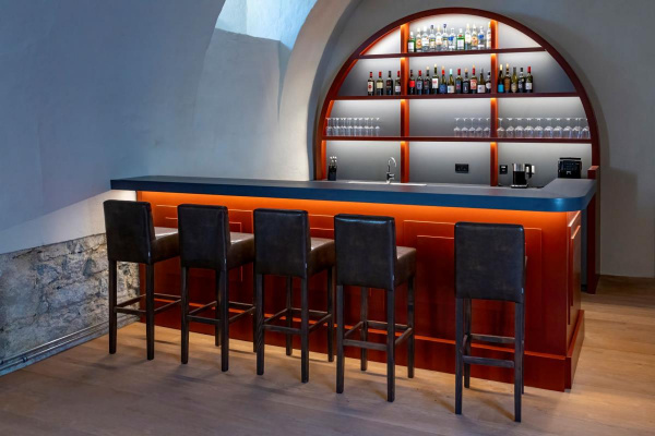Schwerpunkt Bar