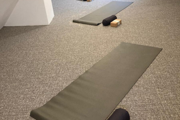 Yoga unterm Dach – Zeit zum Entspannen