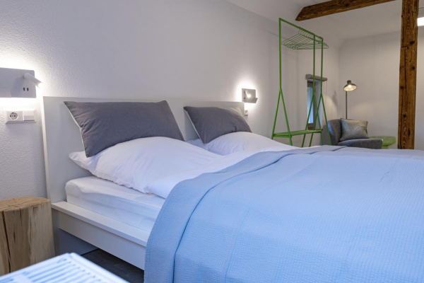 6 Schlafzimmer in monochromer Farbwelt laden zum Träumen ein