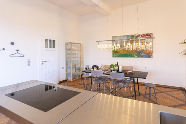 Die Kochinsel ist der perfekte Ort für Küchenschlachten mit Freunden