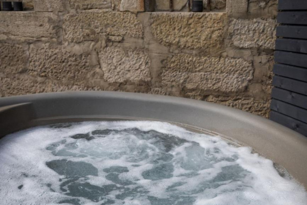 Spa  - Ihr Außen Whirlpool mit Massagedüsen